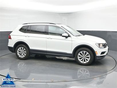Used 2018 Volkswagen Tiguan SE w/ Panoramic Sunroof Package