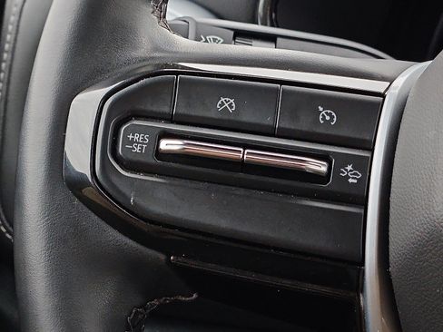 Certified 2023 Chevrolet Colorado LT w/ LT Convenience Package image 20