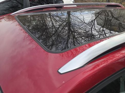 Used 2019 Chevrolet Equinox Premier image 7