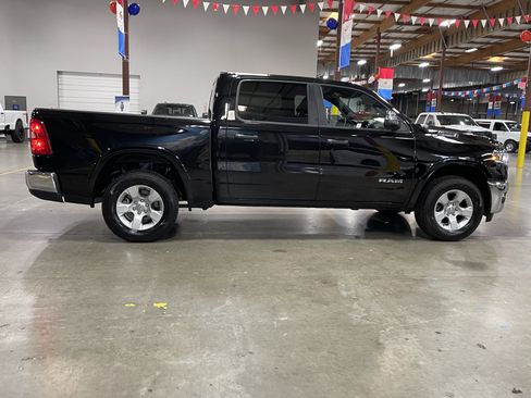 Certified 2025 RAM 1500 Big Horn AWD/4WD image 6