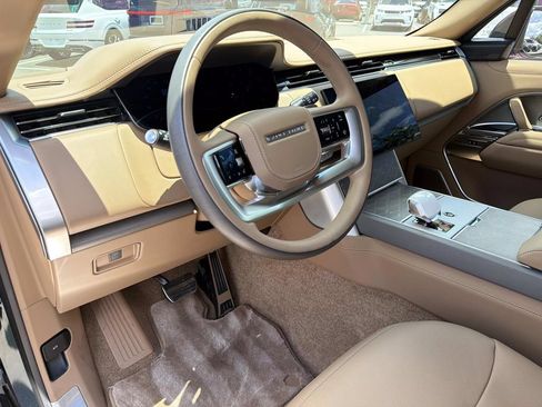 Used 2026 Land Rover Range Rover SV AWD/4WD image 22