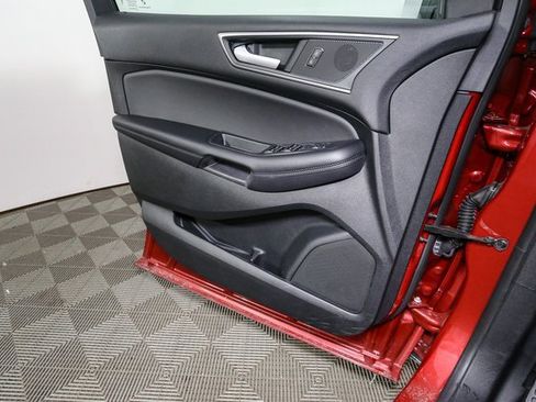 Used 2024 Ford Edge SEL w/ Convenience Package image 37