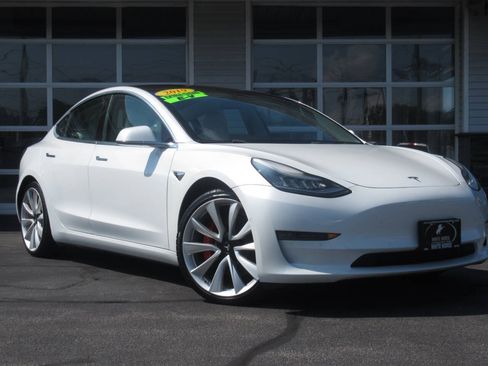 Used 2019 Tesla Model 3 Performance AWD/4WD image 2