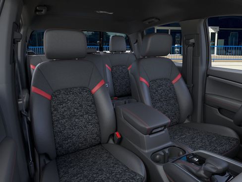 New 2026 Chevrolet Colorado Z71 image 16