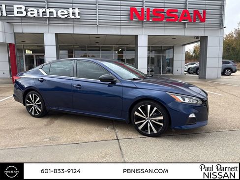 Used 2021 Nissan Altima 2.5 SR image 6