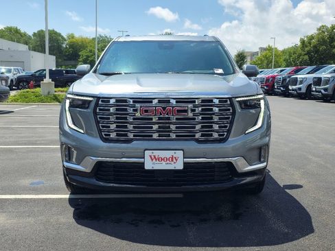 New 2026 GMC Acadia Denali w/ Super Cruise Package AWD/4WD image 4