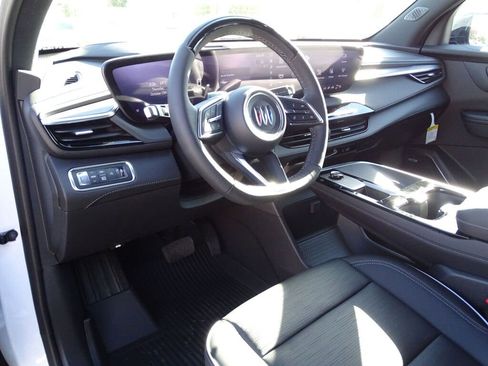 New 2025 Buick Enclave Sport Touring w/ Super Cruise Package image 28