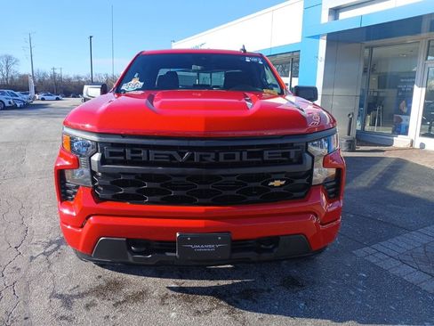 Used 2023 Chevrolet Silverado 1500 Custom image 4