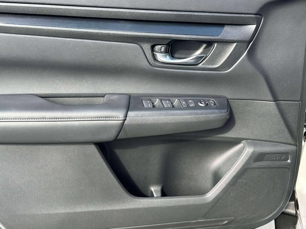 Certified 2025 Honda CR-V LX image 16