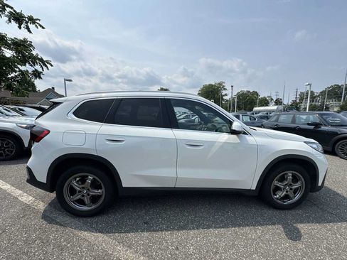 Used 2023 BMW X1 xDrive28i w/ Premium Package AWD/4WD image 8