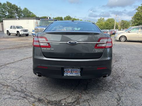 Used 2015 Ford Taurus Limited FWD image 5