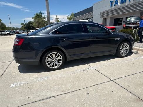 Used 2017 Ford Taurus Limited FWD image 3