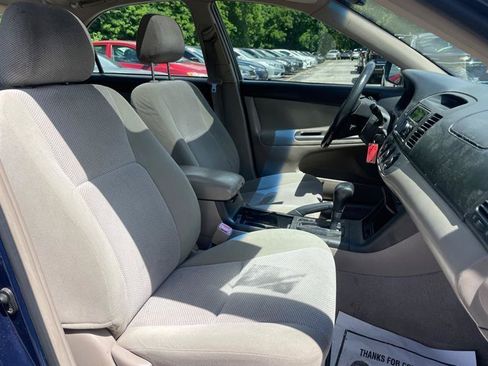 Used 2005 Toyota Camry LE FWD image 13