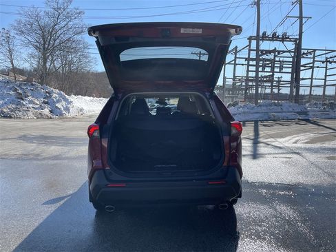 Used 2024 Toyota RAV4 XLE w/ Convenience Package image 13