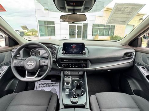 Used 2023 Nissan Rogue S image 14