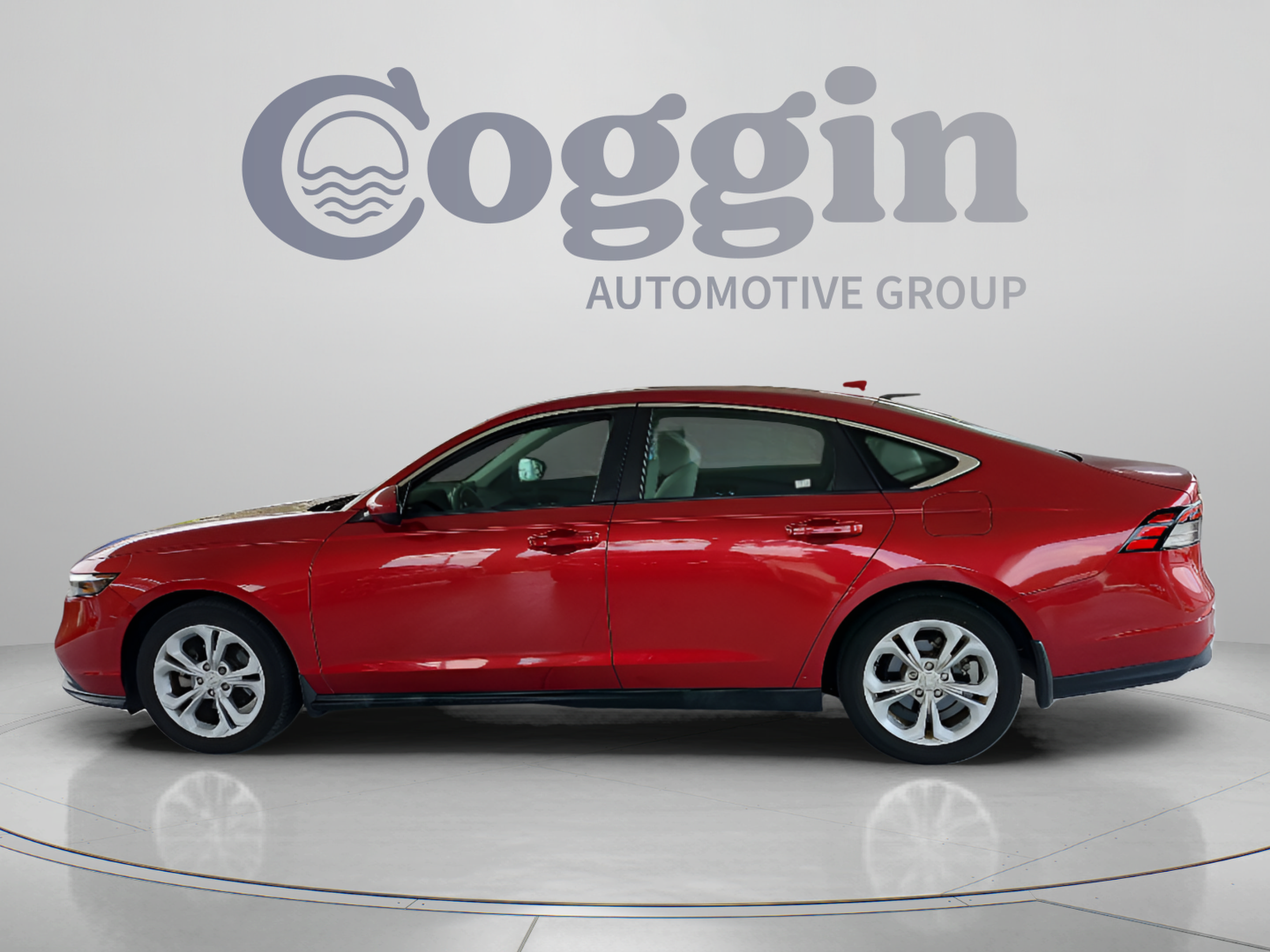 Used 2023 Honda Accord LX image 2