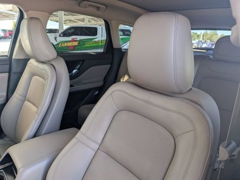Used 2022 Lincoln Corsair Reserve AWD/4WD image 10