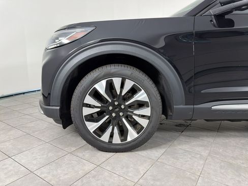 Used 2025 Ford Explorer Platinum w/ LUX Leather Package AWD/4WD image 11