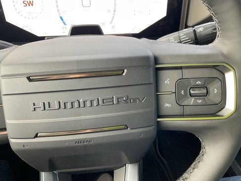 New 2025 GMC Hummer EV 2X image 36