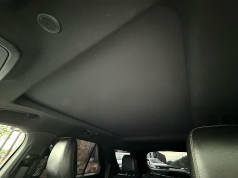 Used 2020 Ford Explorer XLT w/ Equipment Group 202A RWD image 36