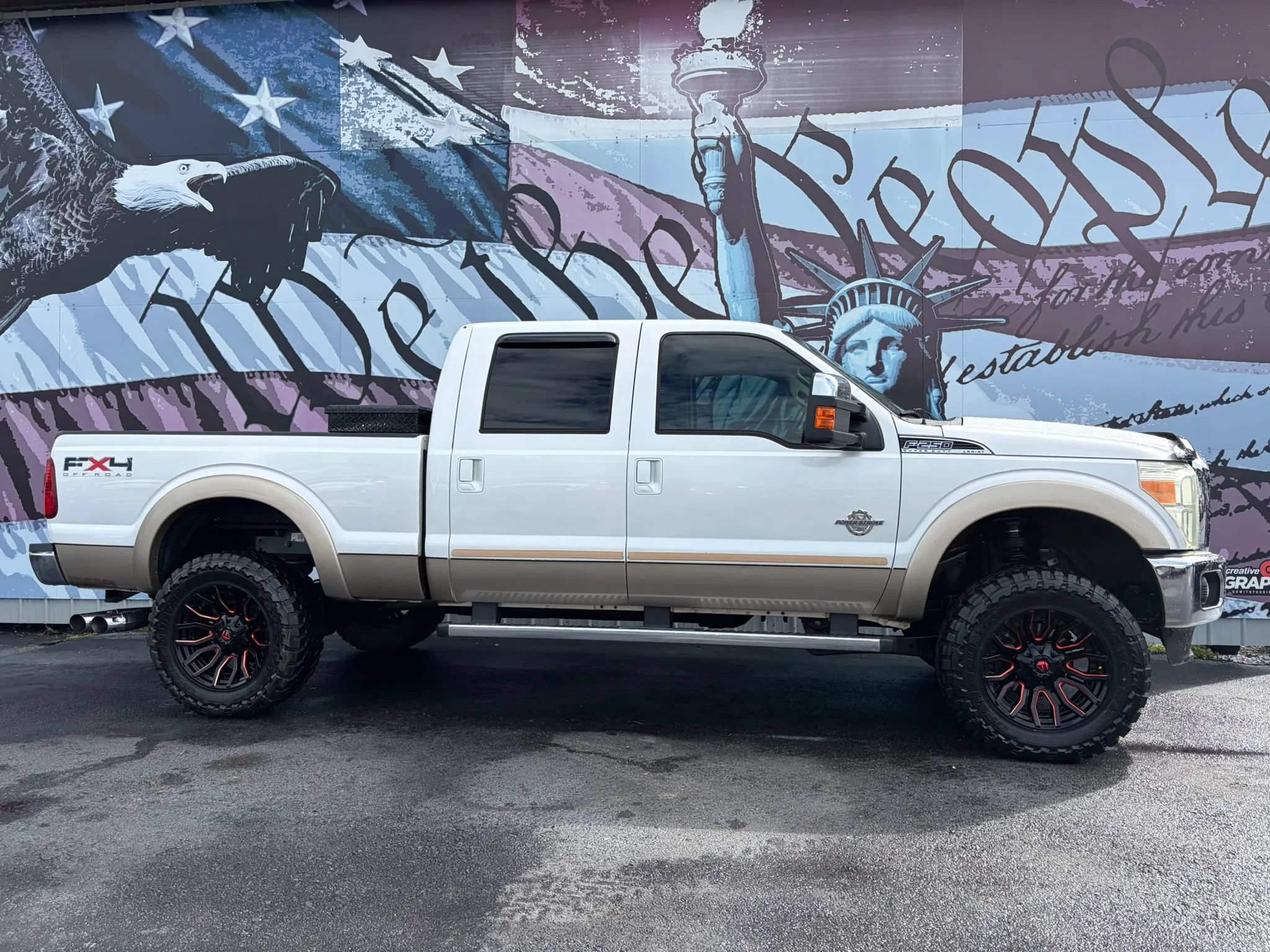 Used 2011 Ford F250 Lariat w/ Lariat Ultimate Pkg AWD/4WD image 1