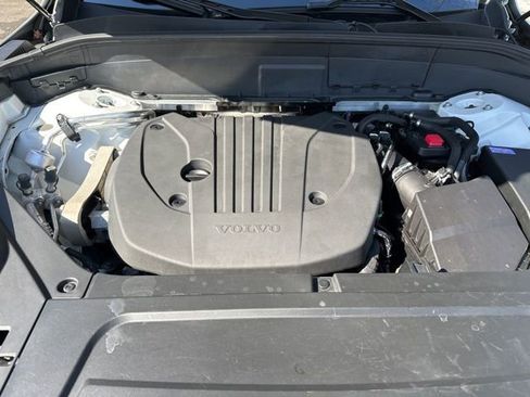 Certified 2024 Volvo XC90 B5 Plus w/ Protection Package Premier image 35