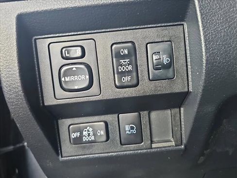 Used 2019 Toyota Tundra SR5 image 23