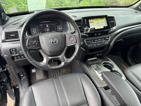 Used 2023 Honda Passport TrailSport image 7