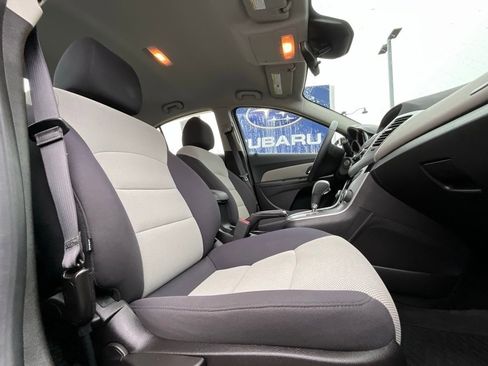 Used 2013 Chevrolet Cruze LS image 12