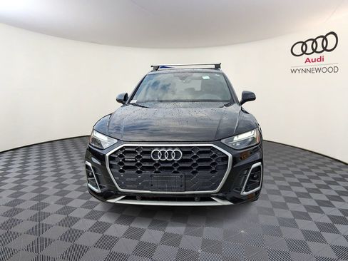 Used 2023 Audi Q5 2.0T Premium w/ Convenience Package AWD/4WD image 2