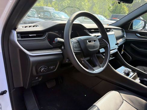 New 2026 Jeep Grand Cherokee Limited AWD/4WD image 10