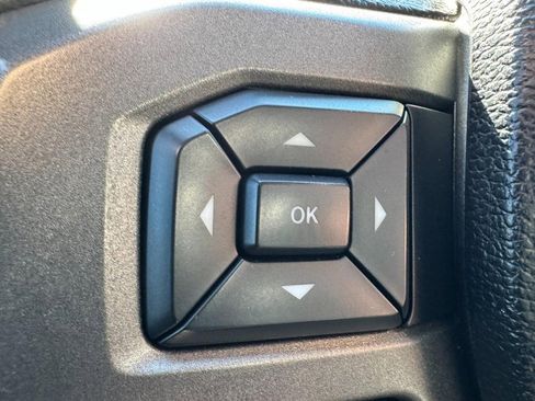 Used 2017 Ford F150 Raptor w/ Equipment Group 802A Luxury image 17