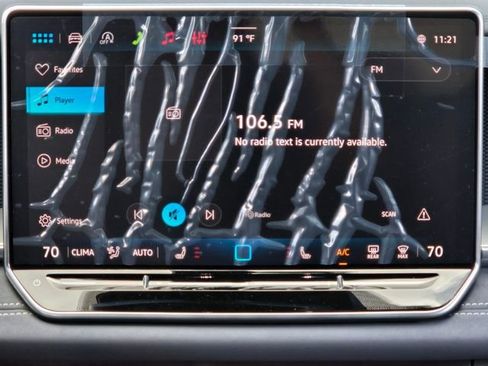 New 2026 Volkswagen Tiguan SE R-Line FWD image 17