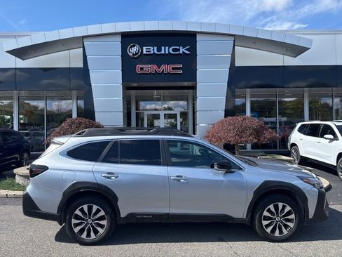 Used 2023 Subaru Outback Limited image 38