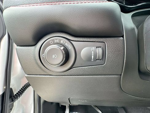 Used 2023 Dodge Durango R/T AWD/4WD image 18