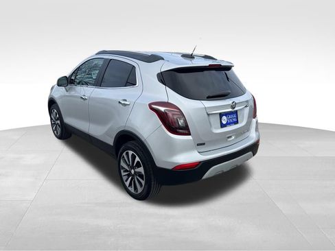 Used 2021 Buick Encore Preferred image 4
