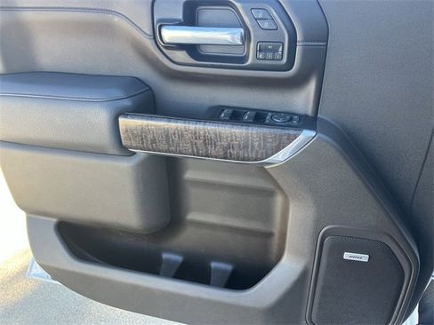 Used 2022 GMC Sierra 3500 Denali image 26