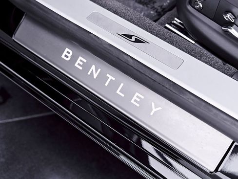Used 2023 Bentley Flying Spur S V8 AWD/4WD image 41