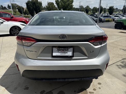 Used 2025 Toyota Corolla LE FWD image 8