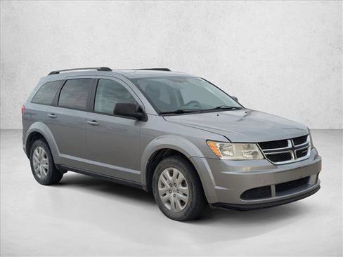 Used 2017 Dodge Journey SE image 3