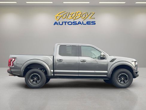 Used 2018 Ford F150 Raptor w/ Equipment Group 802A Luxury image 4