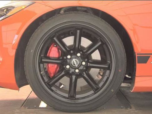 Used 2024 Nissan Z Performance w/ Heritage Edition image 7