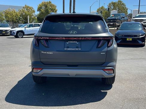 New 2025 Hyundai Tucson Limited image 8