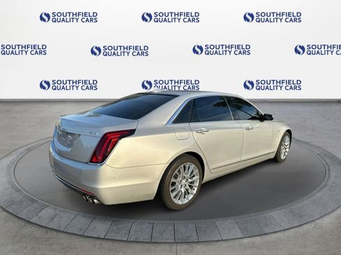 Used 2018 Cadillac CT6 Luxury AWD/4WD image 7