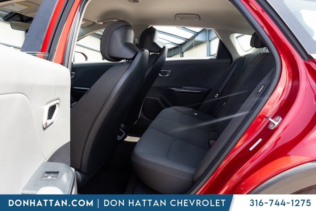 Used 2025 Kia K4 FWD image 17