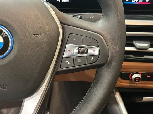 Used 2023 BMW i4 eDrive40 RWD image 28