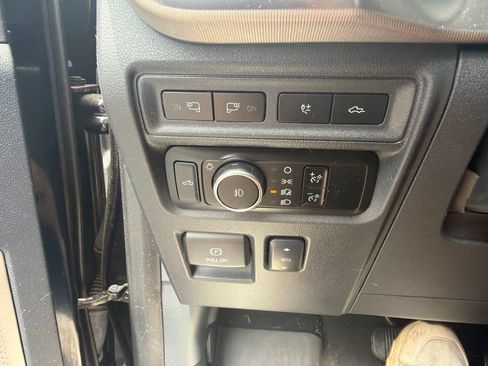 Used 2023 Ford F150 Raptor w/ Raptor Carbon Fiber Package AWD/4WD image 18