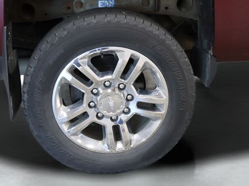 Used 2016 Chevrolet Silverado 2500 High Country w/ Duramax Plus Package AWD/4WD image 31