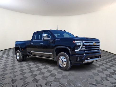 Used 2024 Chevrolet Silverado 3500 High Country w/ High Country Premium Package AWD/4WD image 1