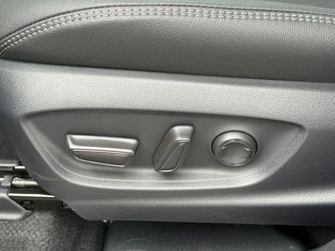 Certified 2026 Toyota Corolla Cross XLE image 21